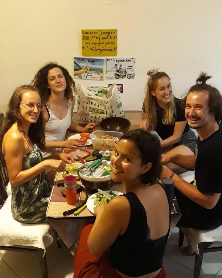 Pinegroove Hostel Vlora Екстер'єр фото