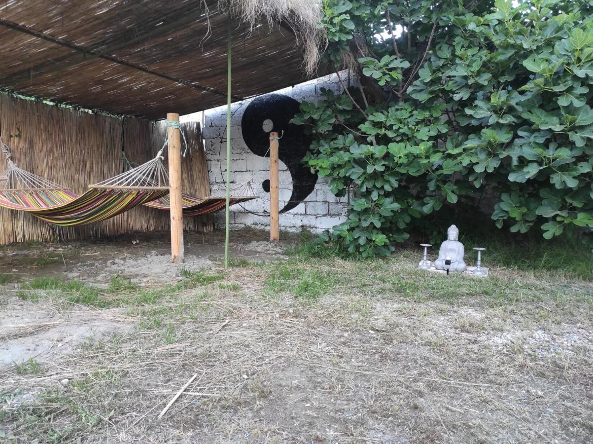 Pinegroove Hostel Vlora Екстер'єр фото