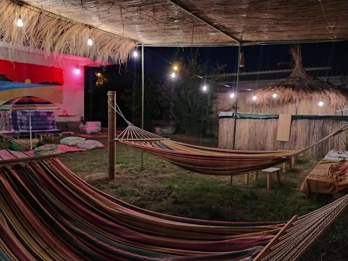 Pinegroove Hostel Vlora Екстер'єр фото