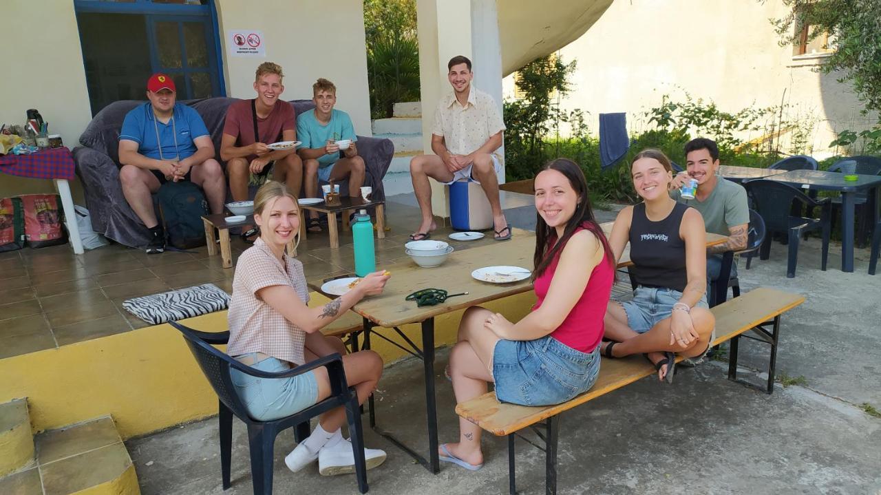 Pinegroove Hostel Vlora Екстер'єр фото